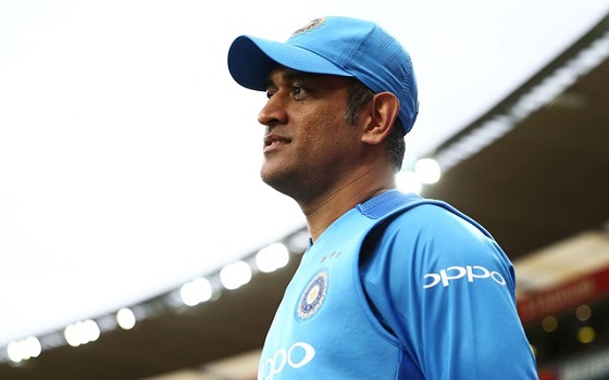 MS Dhoni, Rs 10,000 Fine, Paddy Upton,