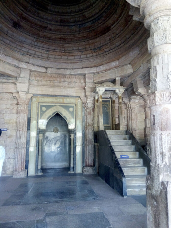 Bhojshala verdict announced by the MP High Court declaring the disputed Dhar complex a temple.