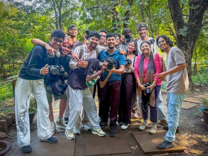 Students Join Photo Walk at Van Vihar