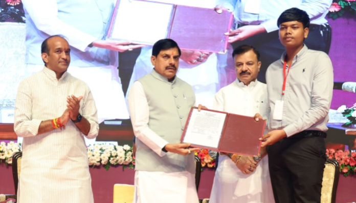 MP to build 400 new Sandipani school buildings: CM